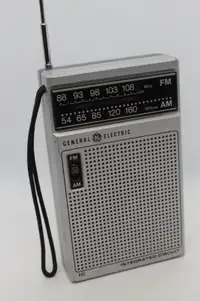 Vintage GE Pocket Radio.