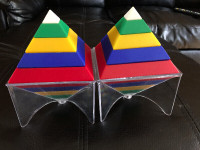 blocs de construction 3D en forme de pyramide