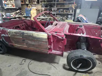 Mustang Project Car build one out of 2 Both are convertibles First car is a very solid shell Needs w...