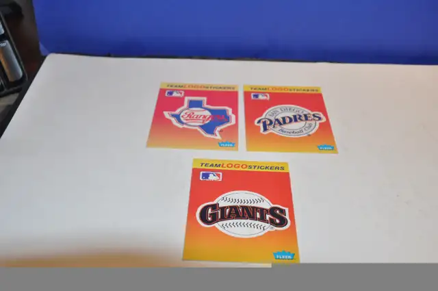 Team Logo Stickers 1991 Fleer Baseball lot of 15 team mlb in Arts & Collectibles in Victoriaville - Image 8