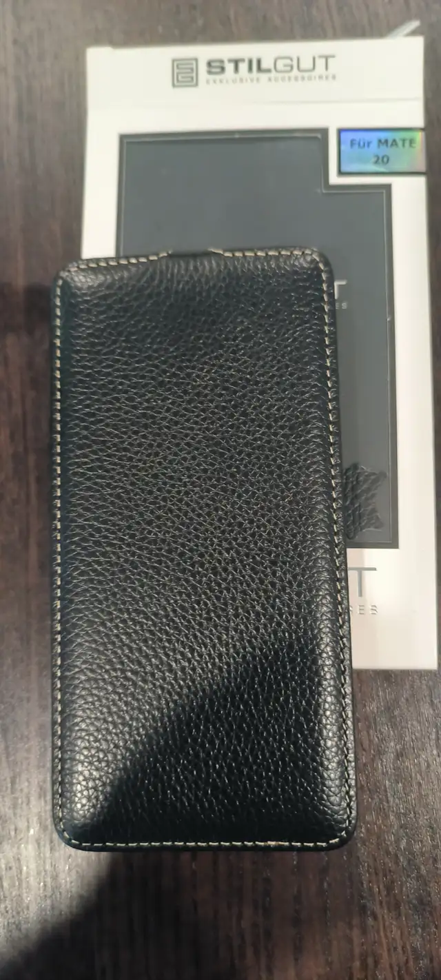 Black leather case for Huawei mate 20 in Cell Phone Accessories in St. Catharines - Image 2