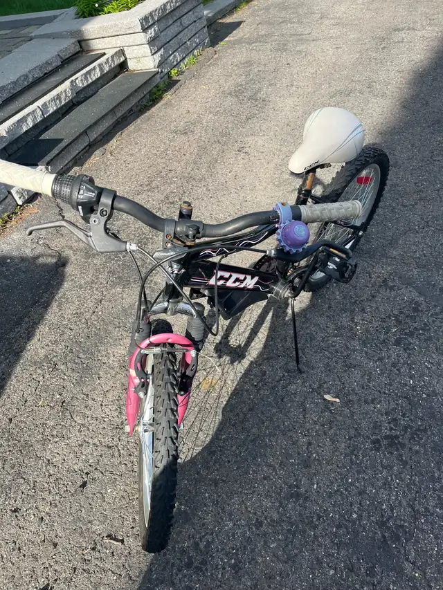 kids bike for sale in Kids in Laval / North Shore - Image 3