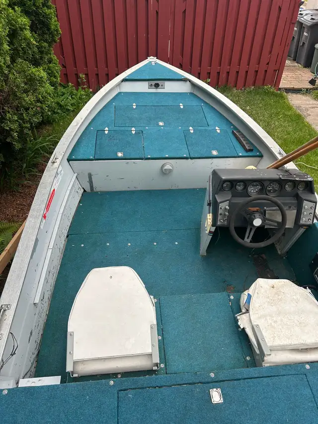 Bateau de pêche in Powerboats & Motorboats in Laval / North Shore - Image 4