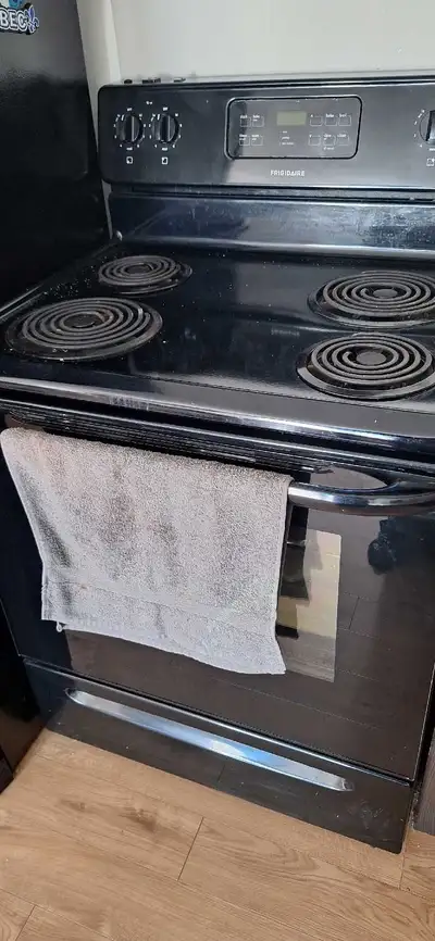 A donner car ils ne fonctionnent plus. Vous devez venir les chercher à 2 personnes car je ne m'occup...