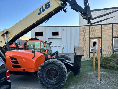 Hello, we have Telehandlers / Zoom Boom FOR RENT $2,500 - $3,200 Per 1 month - JLG G6 42A - $2,500 M...