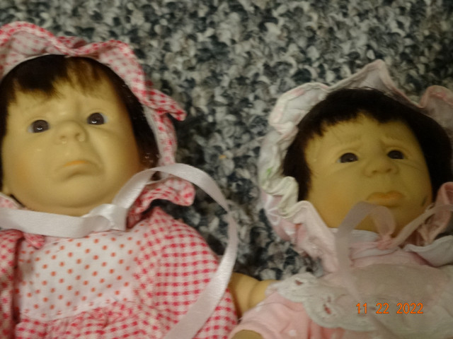 3  little 8 inch dolls, pellet filled body,  all orig dress, hat in Toys & Games in Kelowna - Image 3