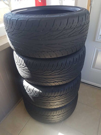 Maxxis 245 40 R18 high-performance tires