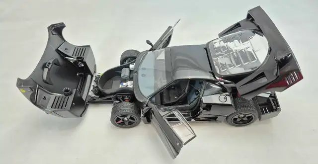 Ferrari F40 Light Weight Version Nero Black 1:18 Diecast Kyosho in Arts & Collectibles in Markham / York Region - Image 6