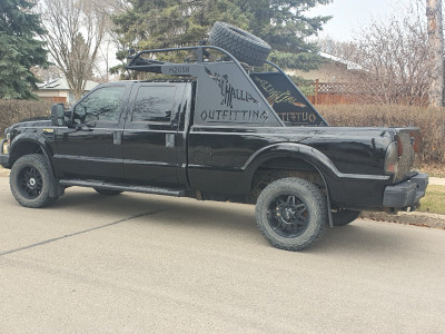 2008 Ford F350 Super Duty - For Sale (Like New)