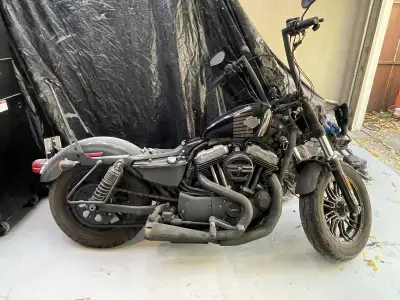 Great winter project, fire damage. Bike has a clean title with approximately 32,000km. The fuel tank...