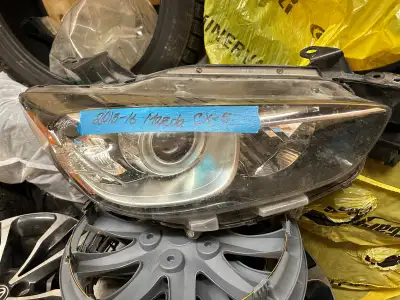 2013 / 2016 MAZDA CX5 FRONT RIGHT HEAD LIGHTS CALL 902-4787300 VIEW POST OTHER ADDS THANK YOU