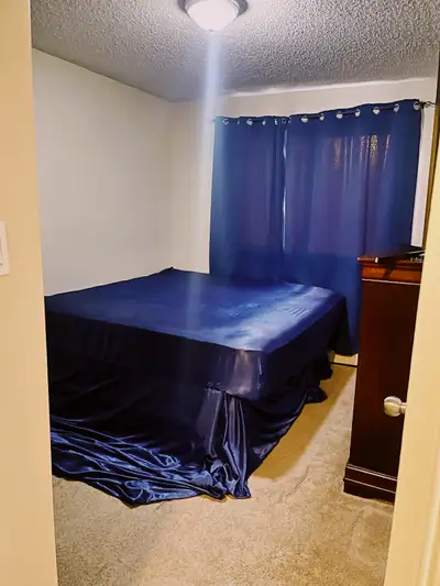 $600 DOWNTOWN ROOM FOR RENT (FORT MCMURRAY)