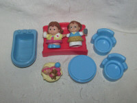 Fisher Price Little People Family Set - Mom, Dad, Baby