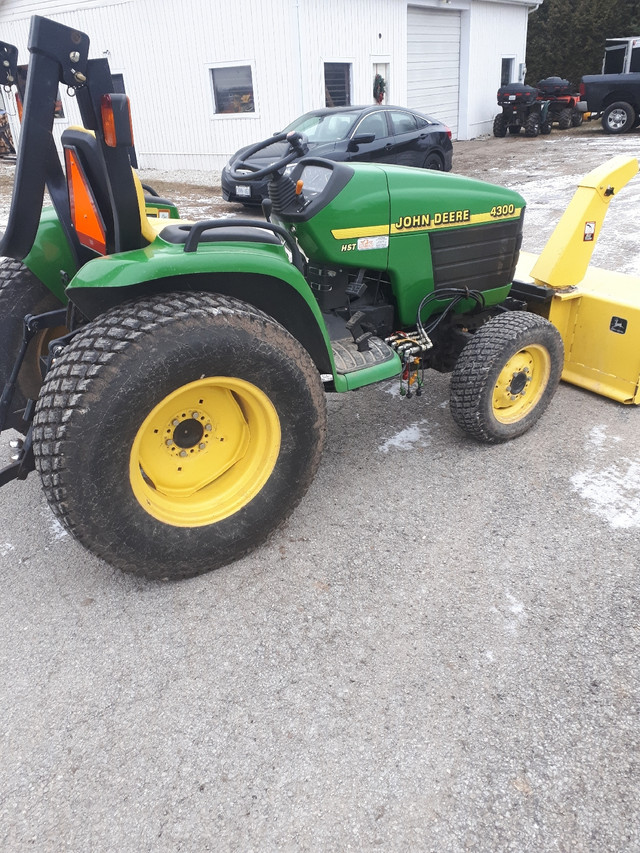 2000 JOHN DEERE 4300 HST TRACTOR in Farming Equipment in Barrie