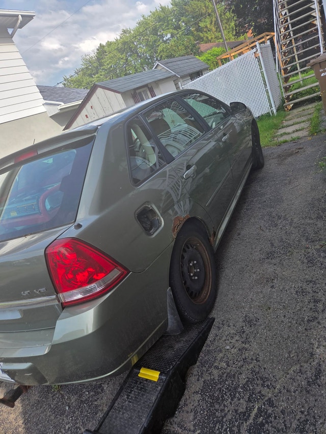 2005 Chevy Malibu Maxx lt 3.5l — photo 2
