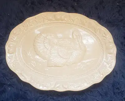 - only used twice, has been placed in storage - ideal for parties, gatherings, events, etc. *price a...