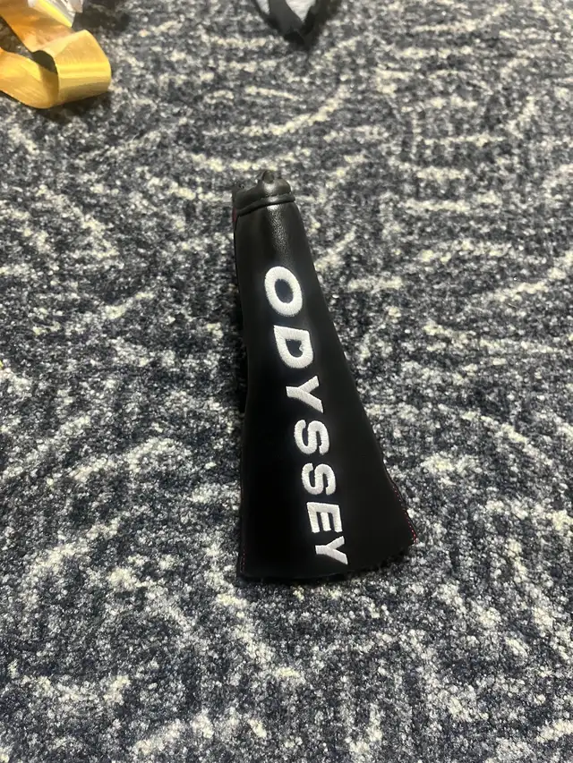 Odyssey white hot pro golf cover  in Golf in Markham / York Region - Image 3