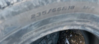 4 tire hiver 235/65/18