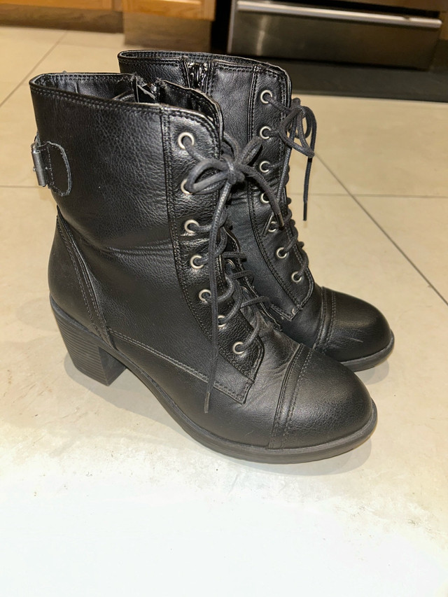 US Size 6 1/2 Black 2.5” Heel Combat Boots in Women's - Shoes in Oshawa / Durham Region - Image 2