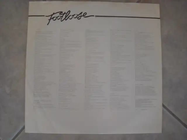 Disque vinyle Footloose bande originale du film in Arts & Collectibles in Saguenay - Image 4