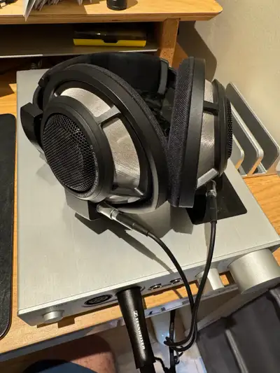 Sennheiser HD800S Headphones + HDVD800 Amp/DAC Rig, View more