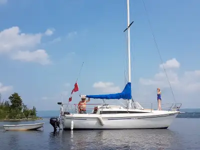 1981 Capital yachts Newport 27 These are a copy of a C&C 27 Currently at slip in Nepean Winter stora...