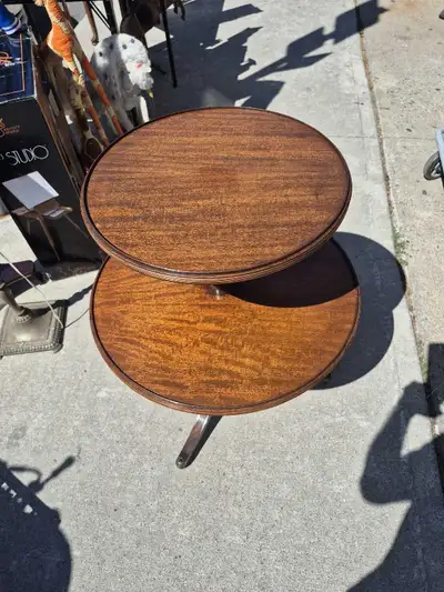 Great condition good weight to it. 161/2 first tier bottom 22 in. Visit the thrifty chef shop 369 do...