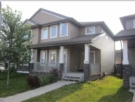 Beautiful 3 Bed, 2.5 Bath Duplex for Rent in Ellerslie