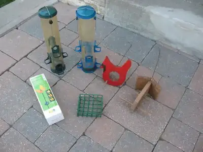 5 Bird Feeders, plus free gift, View more