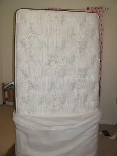 SIMMONS Beautyrest Plush Twin size mattress, View more