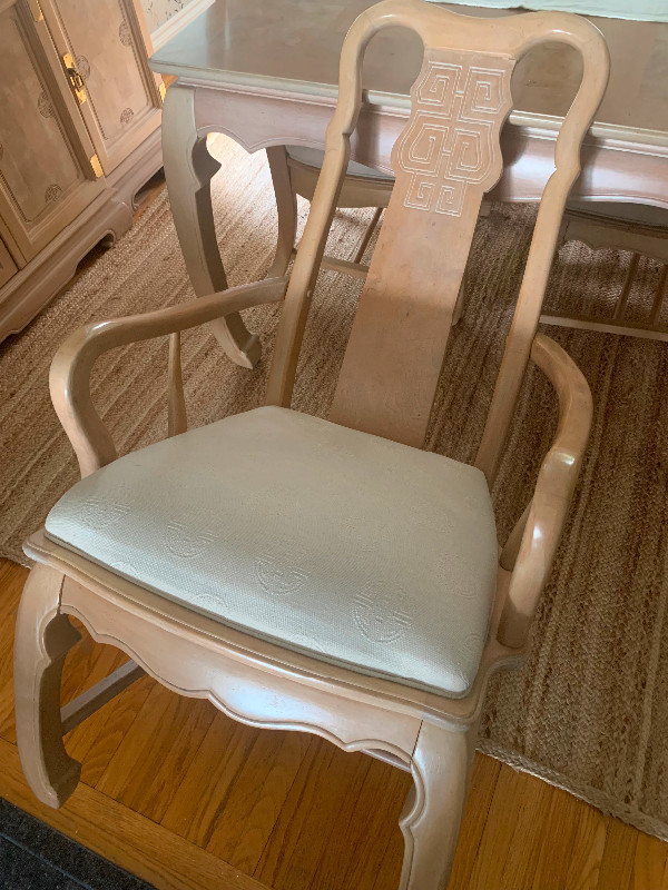 DINING ROOM SET  WHITE OAK w HUTCH &amp; BUFFETS in Dining Tables & Sets in Trenton - Image 3