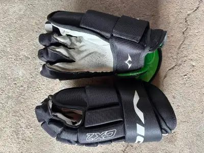 Hockey Gloves. Vic. Men’s. 14 inch., View more