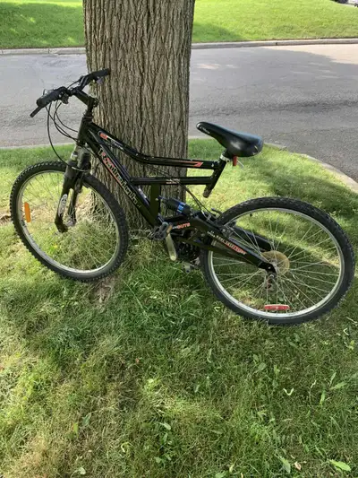 I am selling a good condition Raleigh Tora 21 Speed Dual Suspension Bike. The breaks work great and...