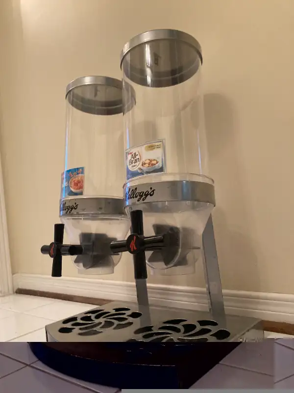 Kellogg's Industrial Cereal Dispenser in Other Business & Industrial in Mississauga / Peel Region - Image 5
