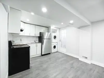 Legal basement for rent near Square One Mississauga UTM Sheridan