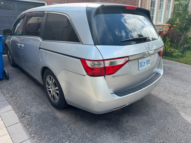 2012 Honda Odyssey 8 passenger in Cars & Trucks in Oshawa / Durham Region - Image 2