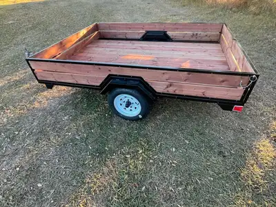 6 x 8 outside dimensions Last fall the trailer was reconditioned with a new deck, tires & rims, jack...