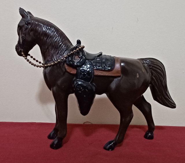 Vintage Spelter Metal Horse, Excellent Condition in Arts & Collectibles in Chatham-Kent - Image 3