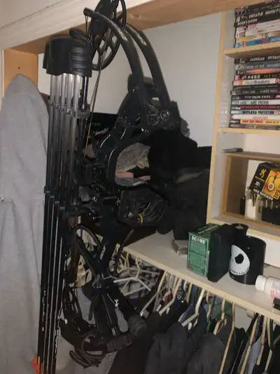 bear cruzer g4 compound bow, View more