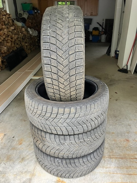 Michelin X-ICE Snowtires in Tires & Rims in Muskoka