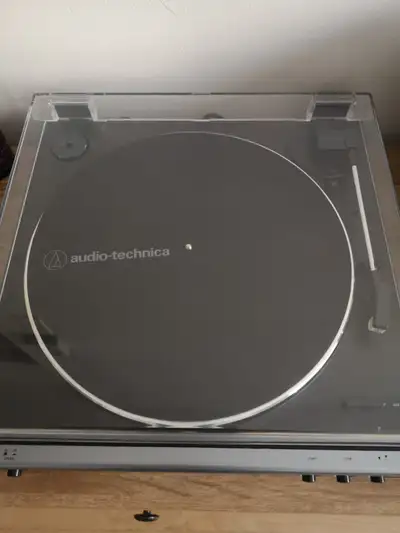Audio-Technica AT-LP60X-GM, View more