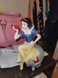 Snow White Poison Apple Disney Statue