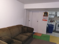 Scarborough house bright  big basement bedroom ($650)