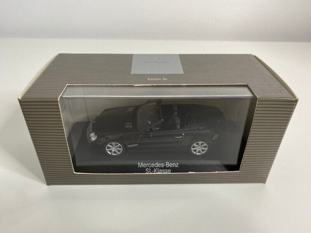 1:43 Diecast MINICHAMPS Mercedes-Benz SL-Class Spider 2003 in Arts & Collectibles in City of Toronto