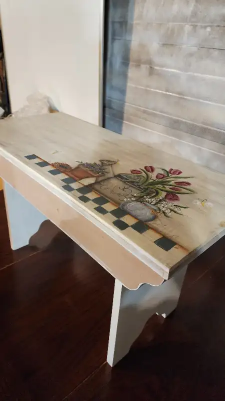 small wood table rectangle Flower pot Art work painting in Other Tables in Oakville / Halton Region - Image 8