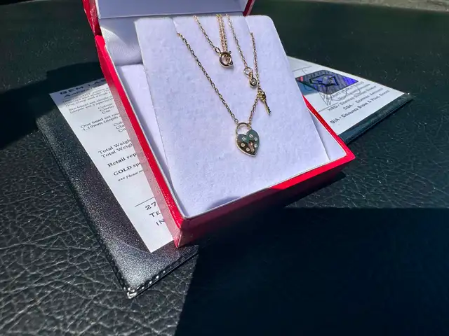 #642 14kt Yellow Gold Lock & Key Diamond Pendant Necklace 16-18” in Jewellery & Watches in St. Catharines - Image 10