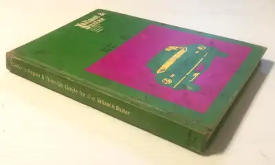 Chilton's Repair and Tune-Up Guide: Valiant & Duster, 1963-1972: Hardcover. Measures approximately 1...