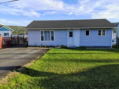 26 Church St, Baie Verte, NL PropertyGuys Sign # 327189 FOR FULL DETAILS: visit site and enter sign...