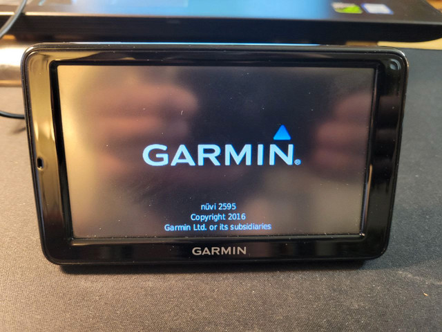 GPS garmin Nuvi 2595 LMT dans Appareils électroniques  à Ville de Montréal - Image 2