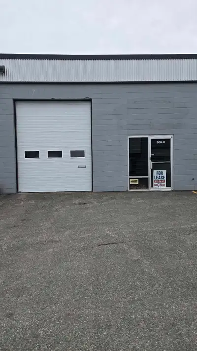 1250 sq. ft. office and warehouse space price includes taxes insurance snow removal Tenant responsib...